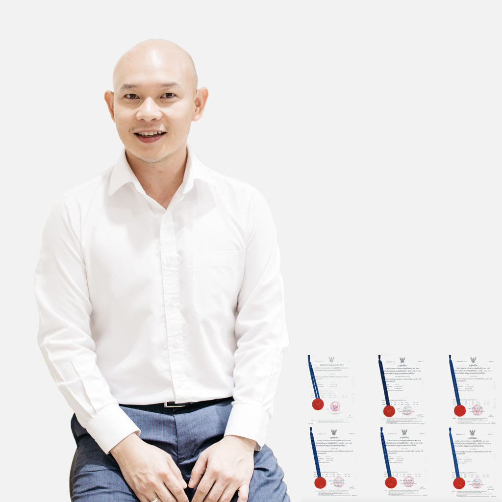 พี่เซ้ง กภ.ชวกิจ เก้าเอี้ยน นักกายภาพบำบัดที่เคยออกแบบหมอนจัดท่านอนที่ได้รับรางวัล DEMARK 2013 และเป็นเจ้าของสิทธิบัตรหมอน ที่รองนอน เบาะนั่ง เบาะพิงหลัง ไม้เท้า และอีกมากมาย